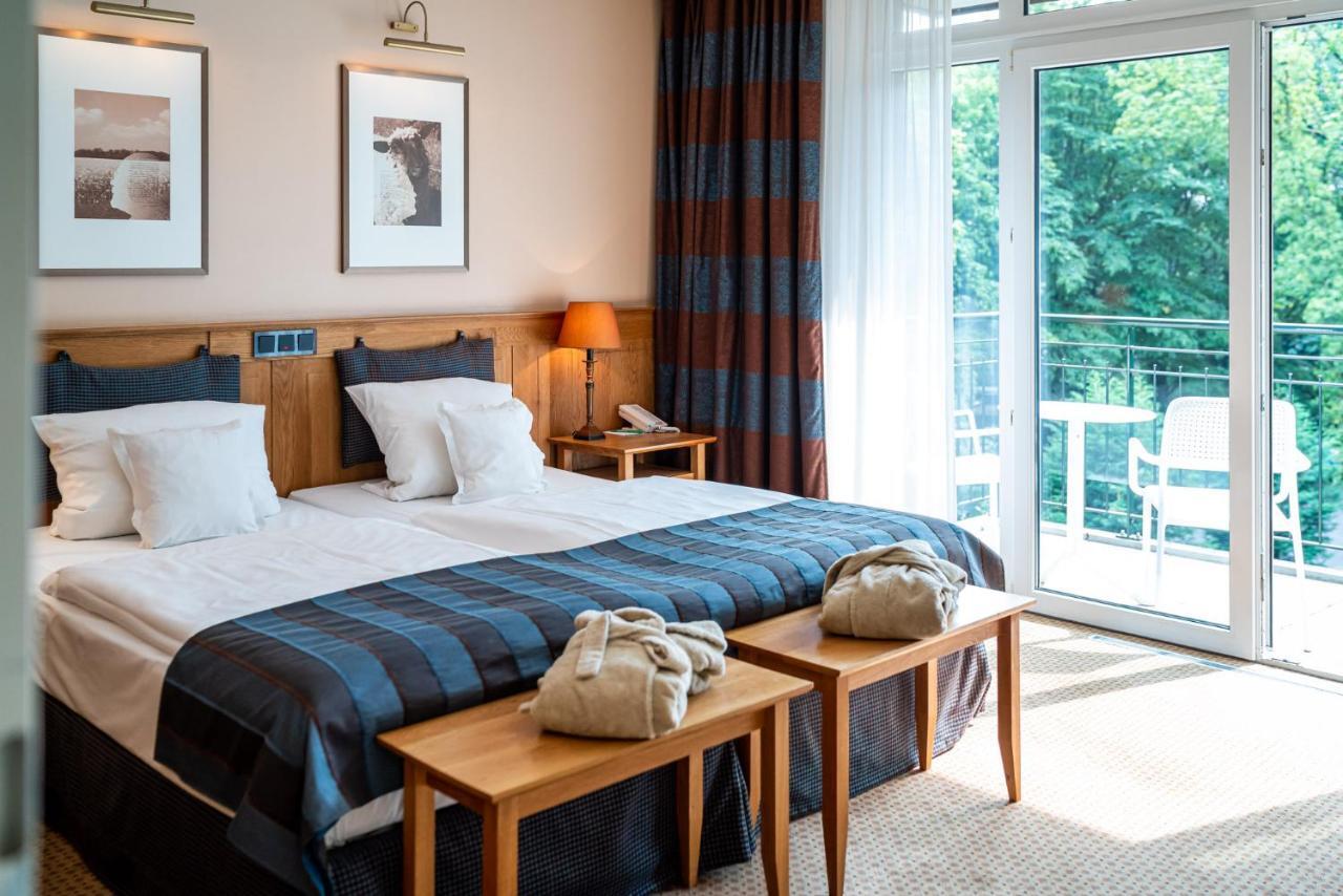 Waldhotel Tannenhaeuschen Wesel  Kültér fotó